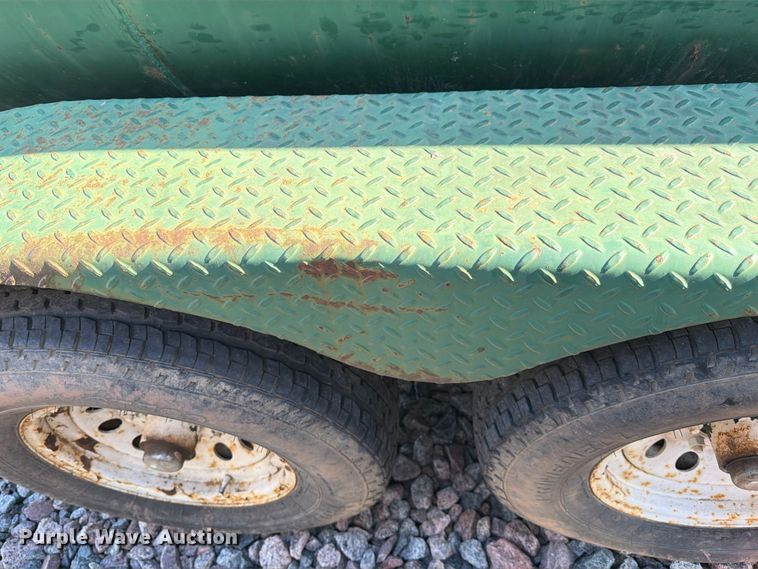 image for item YA4289 2005 HMDE fuel trailer