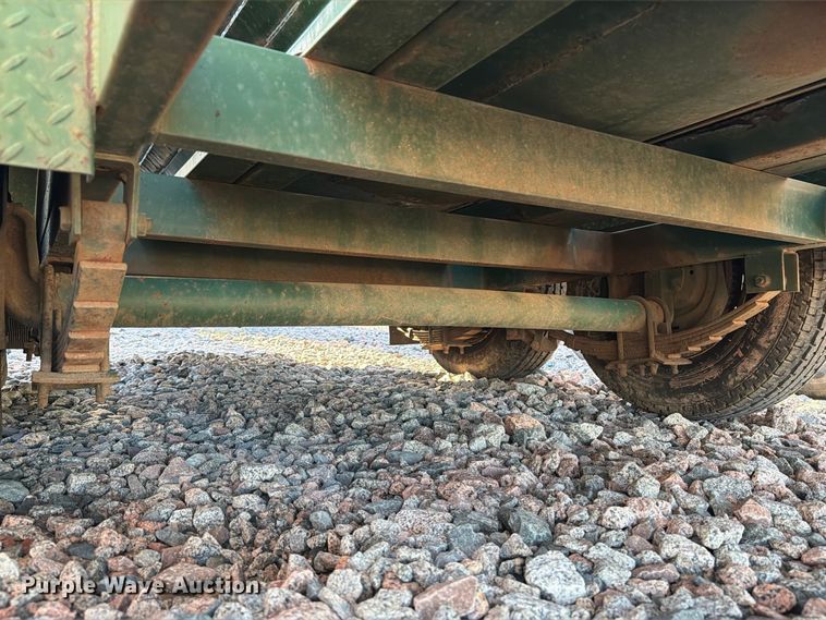 image for item YA4289 2005 HMDE fuel trailer