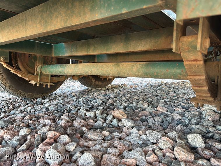 image for item YA4289 2005 HMDE fuel trailer