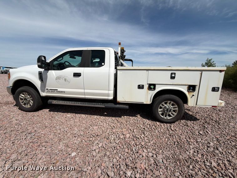 image for item YA4472 2017 Ford F350 Super Duty Ext. Cab utility bed pickup truck