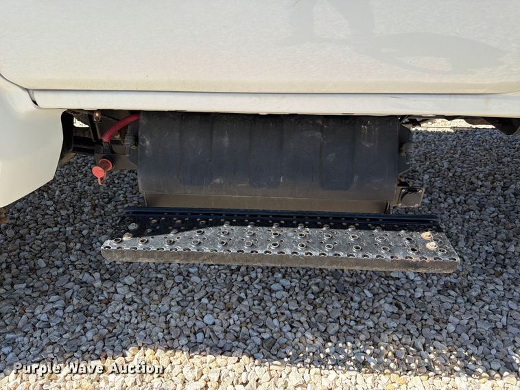 image for item YA4481 2022 Chevrolet 5500HD flatbed truck