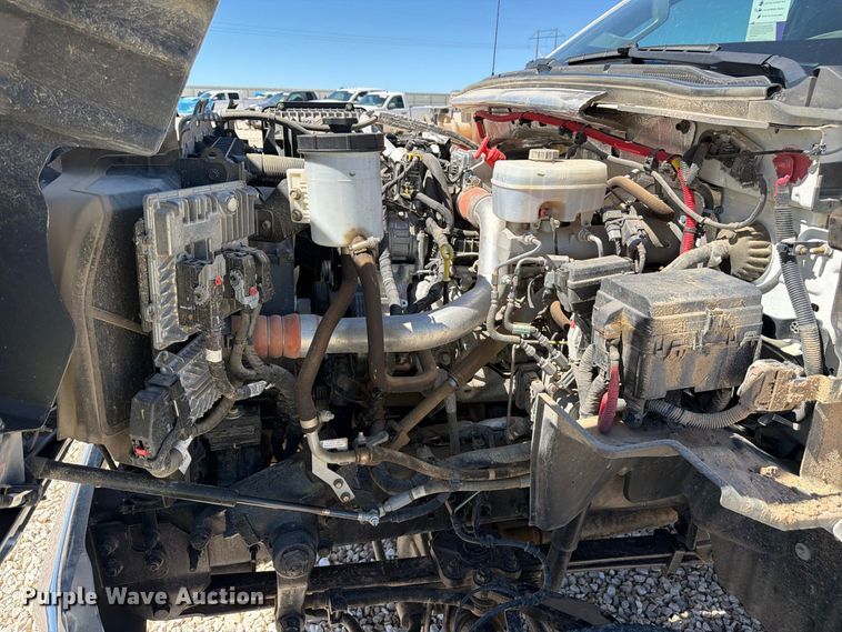 image for item YA4481 2022 Chevrolet 5500HD flatbed truck