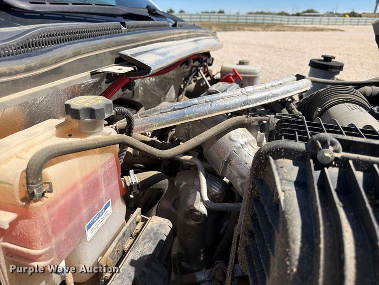 image for item YA4481 2022 Chevrolet 5500HD flatbed truck