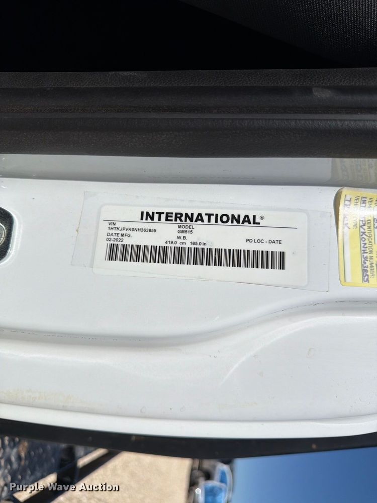 image for item YA4481 2022 Chevrolet 5500HD flatbed truck