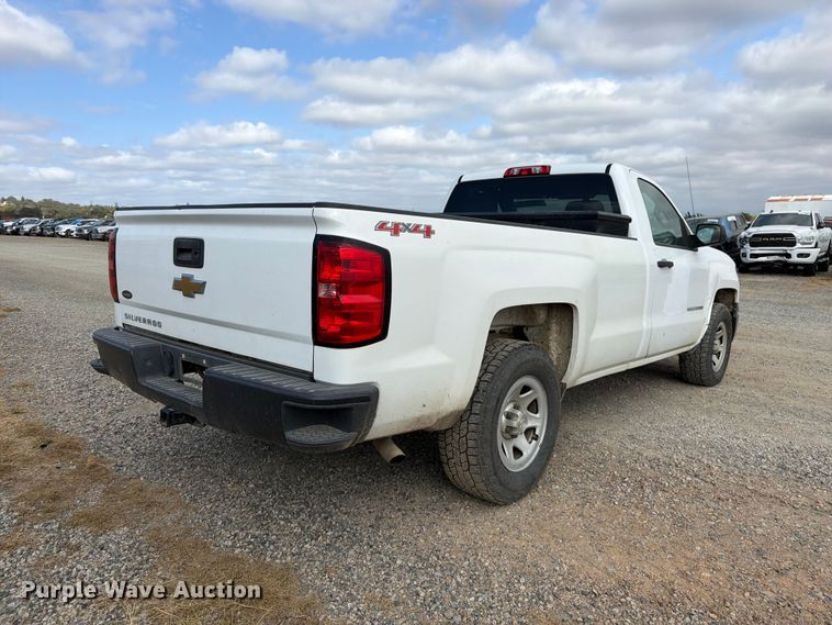 image for item YA4598 2014 Chevrolet Silverado pickup truck