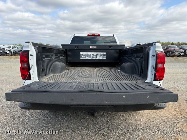 image for item YA4598 2014 Chevrolet Silverado pickup truck