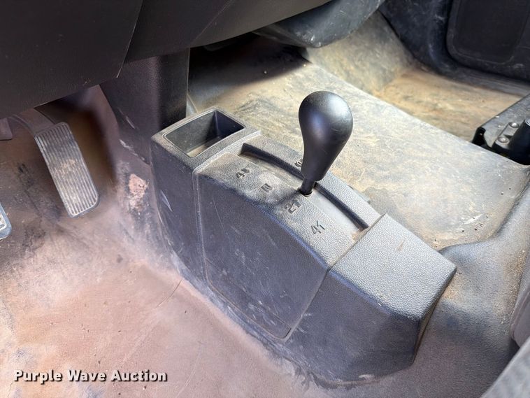 image for item YA4598 2014 Chevrolet Silverado pickup truck