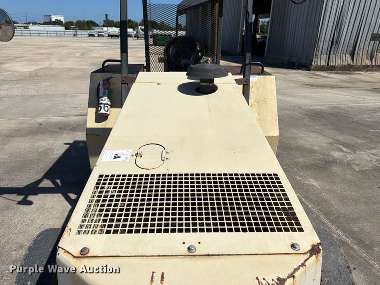 image for item YA4642 2008 Ingersoll Rand T-708J tow tractor