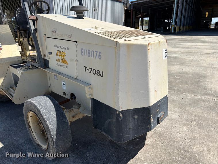 image for item YA4642 2008 Ingersoll Rand T-708J tow tractor
