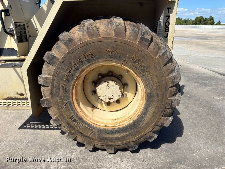 image for item YA4642 2008 Ingersoll Rand T-708J tow tractor