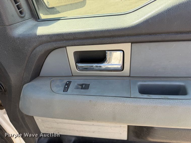 image for item YA4680 2011 Ford F150 pickup truck