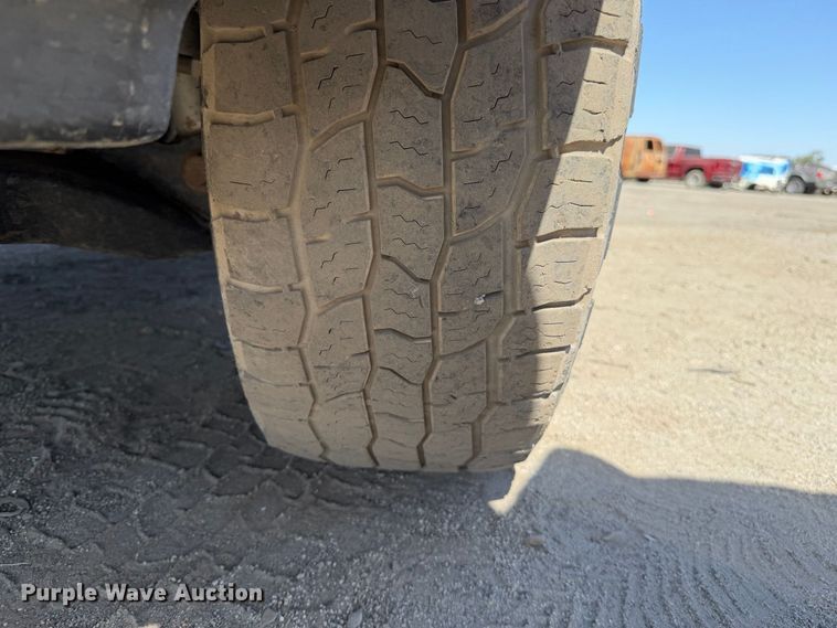 image for item YA4680 2011 Ford F150 pickup truck