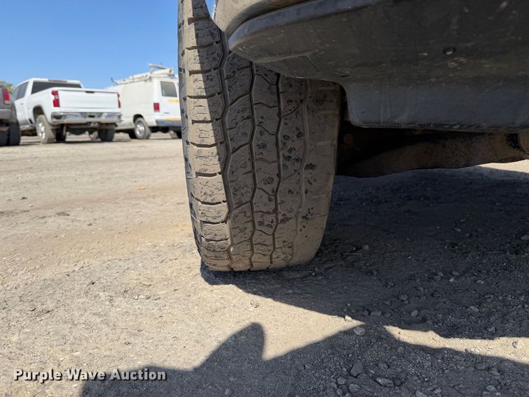 image for item YA4680 2011 Ford F150 pickup truck
