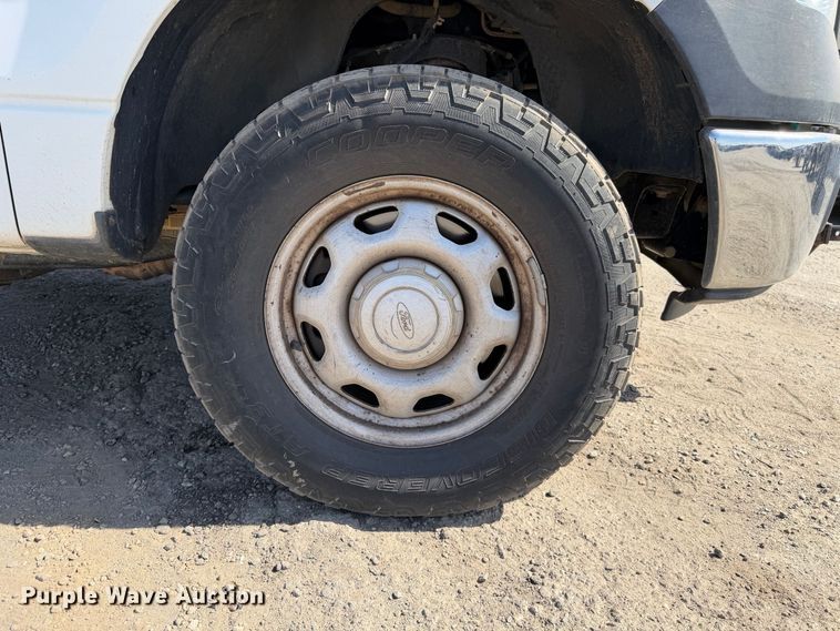 image for item YA4680 2011 Ford F150 pickup truck