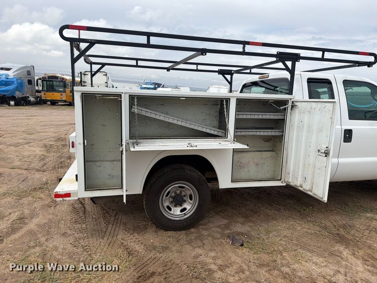 image for item YA4745 2014 Ford F250 Super Duty Ext. Cab utility bed pickup truck