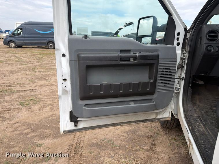 image for item YA4745 2014 Ford F250 Super Duty Ext. Cab utility bed pickup truck