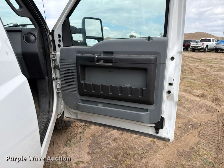 image for item YA4745 2014 Ford F250 Super Duty Ext. Cab utility bed pickup truck