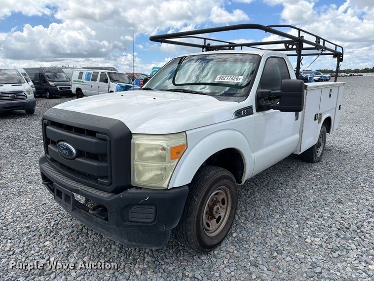 2015 Ford F250 Super Duty utility bed pickup truck