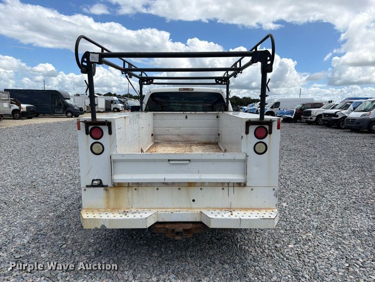 image for item YA4748 2015 Ford F250 Super Duty utility bed pickup truck