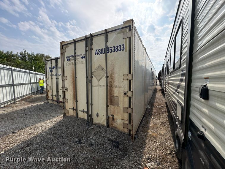 image for item YA4772 2015 CIMC refrigerated shipping container