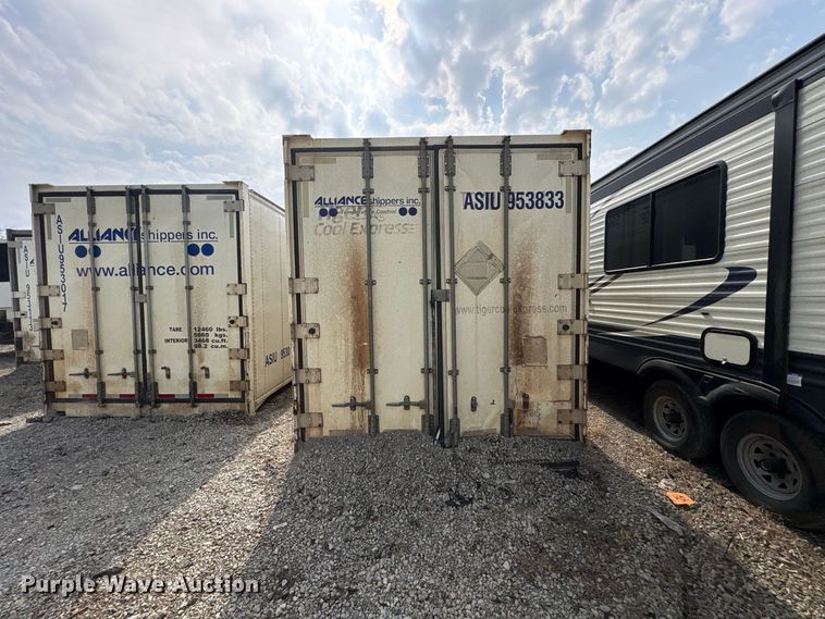image for item YA4772 2015 CIMC refrigerated shipping container