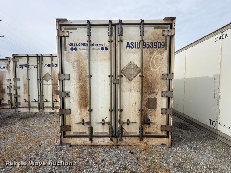 image for item YA4773 2015 CIMC refrigerated shipping container