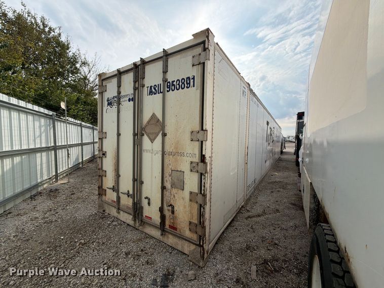 image for item YA4775 2015 CIMC refrigerated shipping container