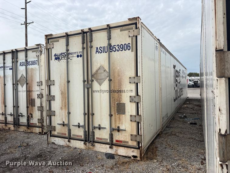 image for item YA4776 2015 CIMC refrigerated shipping container