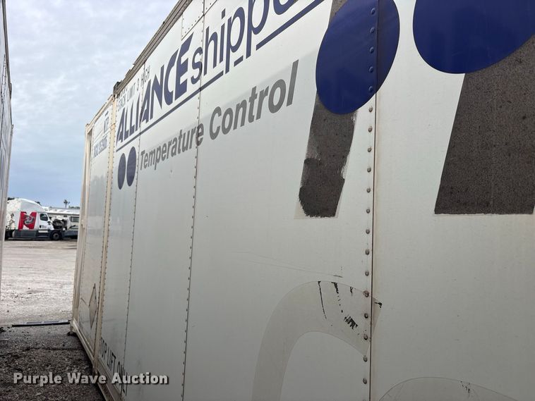 image for item YA4776 2015 CIMC refrigerated shipping container