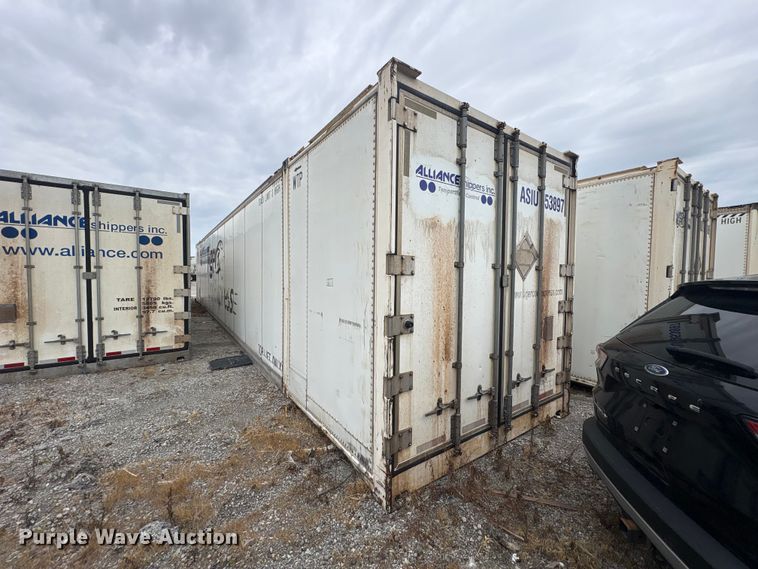 image for item YA4783 2015 CIMC refrigerated shipping container