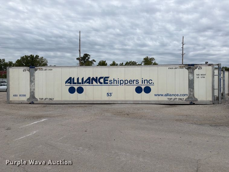 image for item YA4784 2021 CIMC refrigerated shipping container