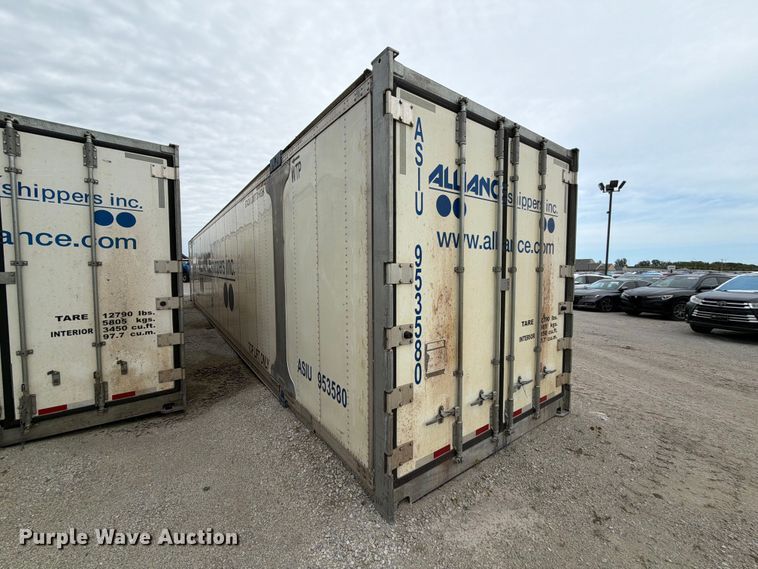 image for item YA4784 2021 CIMC refrigerated shipping container