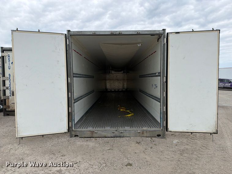 image for item YA4784 2021 CIMC refrigerated shipping container