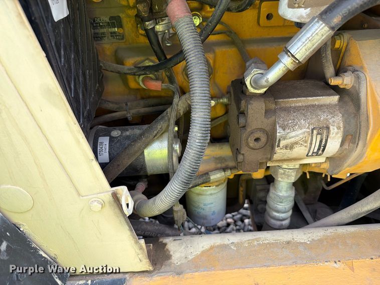image for item YA4811 1992 Ingersoll Rand T-708J tow tractor