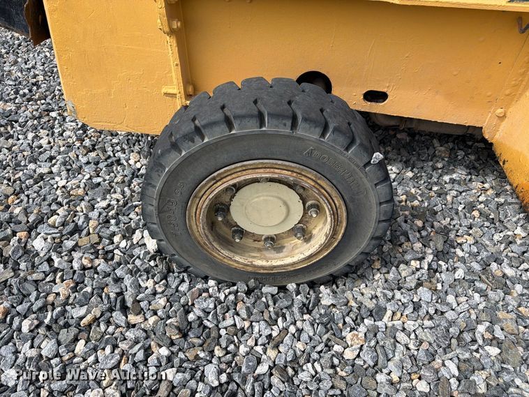 image for item YA4811 1992 Ingersoll Rand T-708J tow tractor
