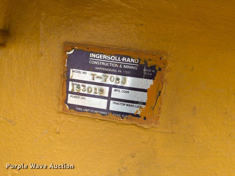 image for item YA4811 1992 Ingersoll Rand T-708J tow tractor