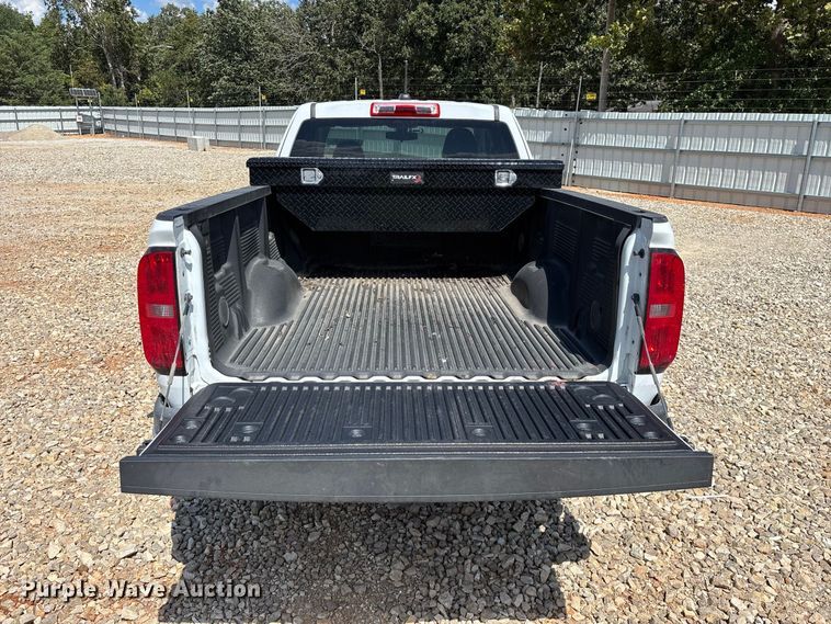 image for item YA4874 2022 Chevrolet Colorado Ext. Cab pickup truck