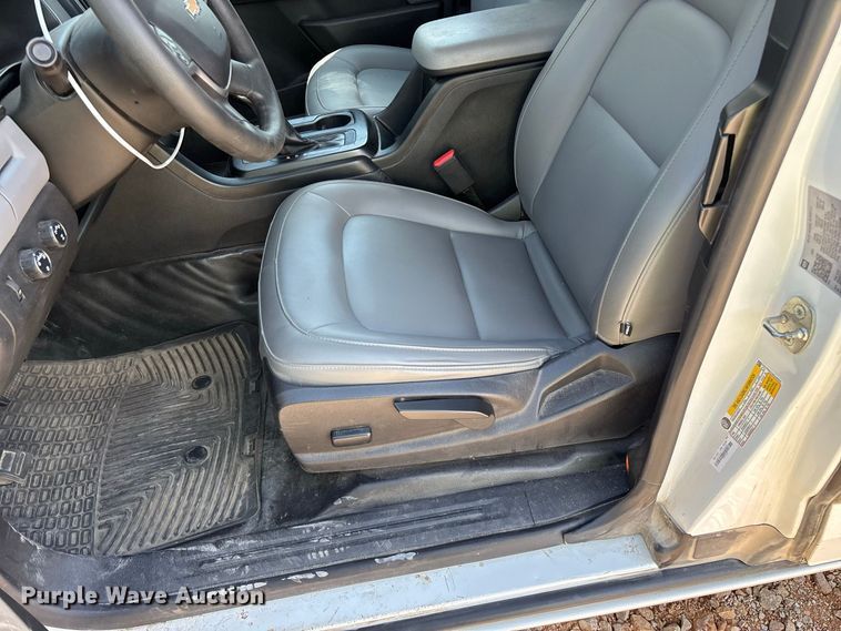 image for item YA4874 2022 Chevrolet Colorado Ext. Cab pickup truck