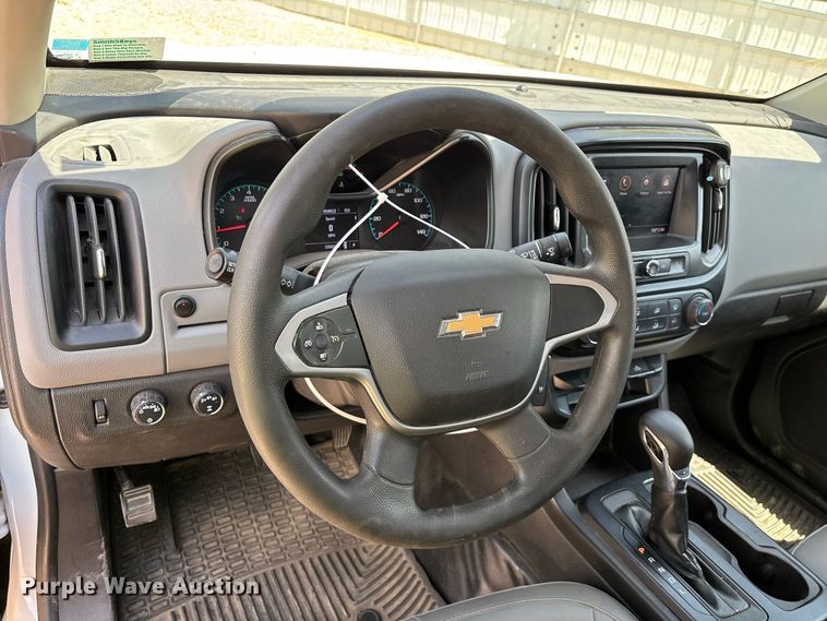 image for item YA4874 2022 Chevrolet Colorado Ext. Cab pickup truck