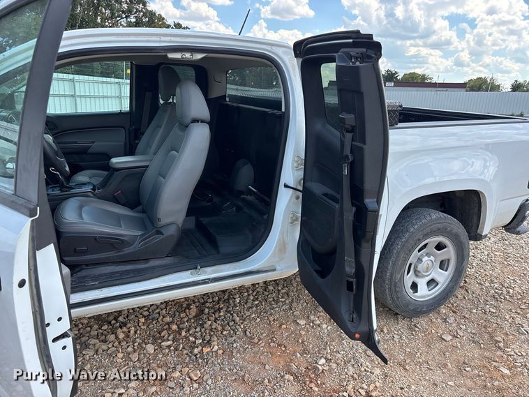 image for item YA4874 2022 Chevrolet Colorado Ext. Cab pickup truck