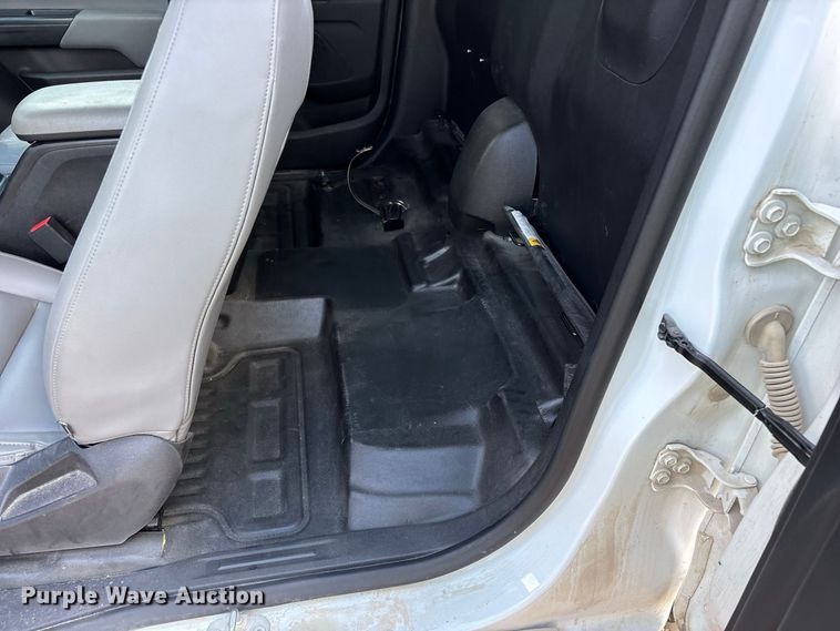 image for item YA4874 2022 Chevrolet Colorado Ext. Cab pickup truck