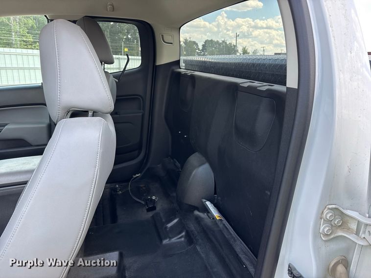 image for item YA4874 2022 Chevrolet Colorado Ext. Cab pickup truck