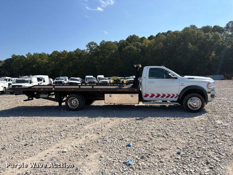 image for item YA4911 2022 RAM 5500 rollback truck