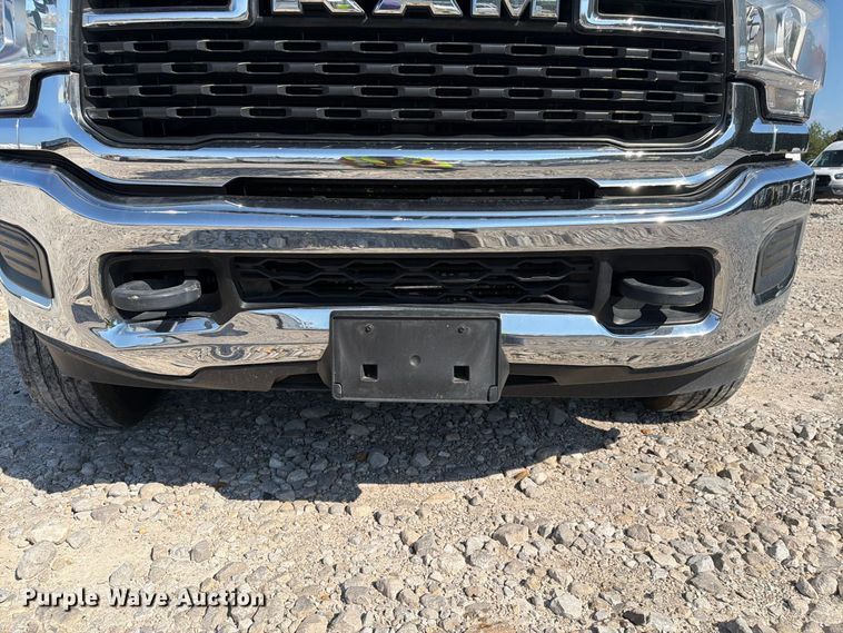 image for item YA4911 2022 RAM 5500 rollback truck