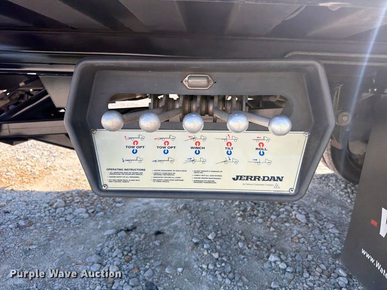 image for item YA4911 2022 RAM 5500 rollback truck