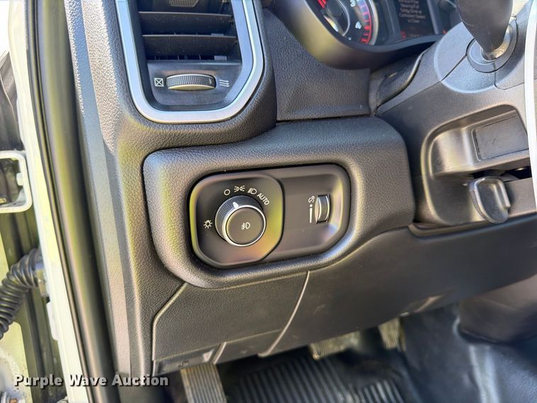 image for item YA4911 2022 RAM 5500 rollback truck