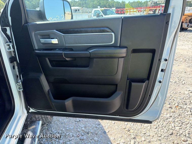 image for item YA4911 2022 RAM 5500 rollback truck