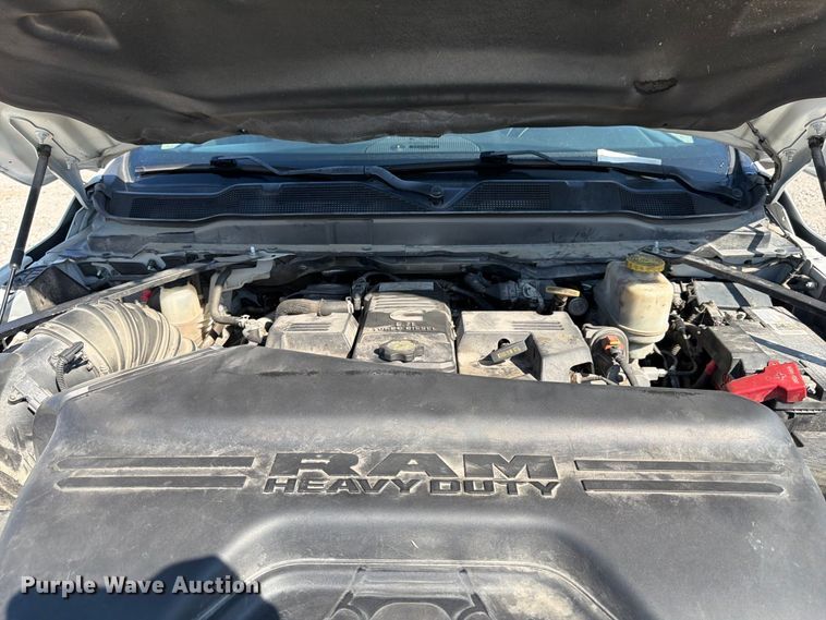 image for item YA4911 2022 RAM 5500 rollback truck