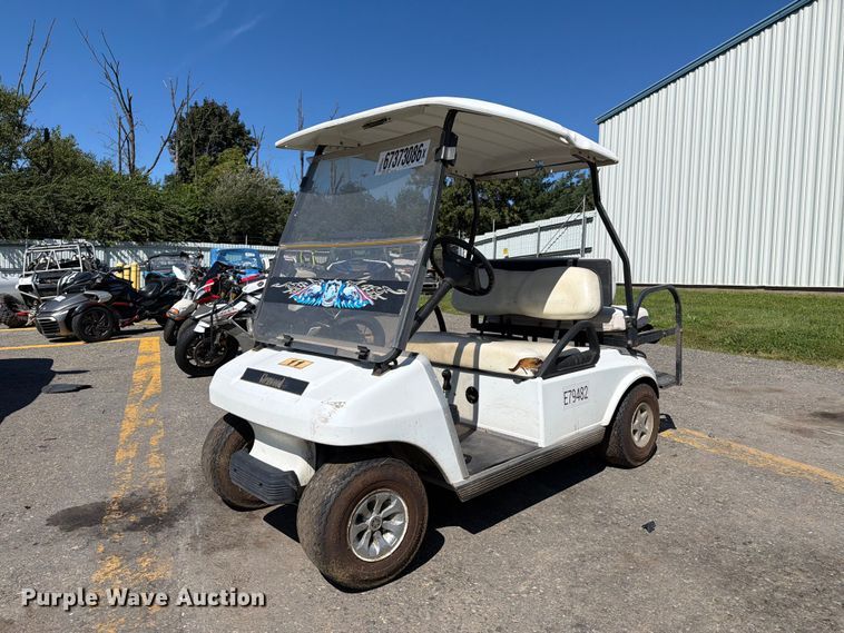 image for item YA4924 2003 Club Car golf cart