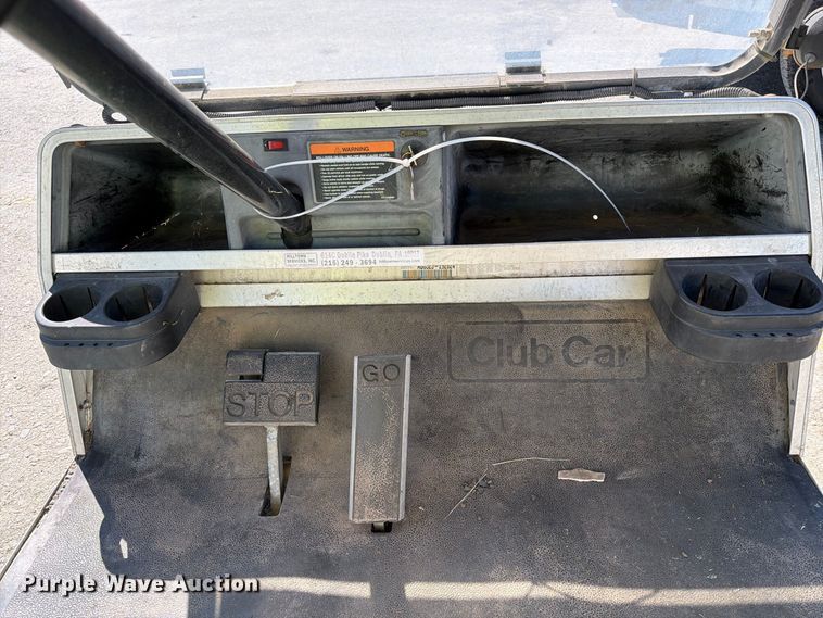 image for item YA4924 2003 Club Car golf cart